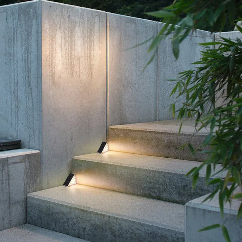 StepLights™ - LED staircase lighting, solar and waterproof [last day discount]