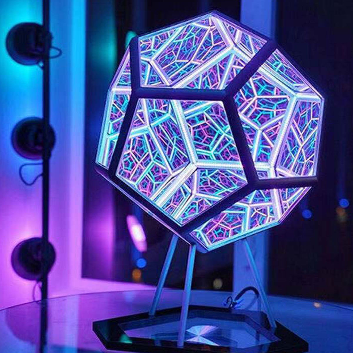 ArtLight™ | Infinite Geometry LED lamp