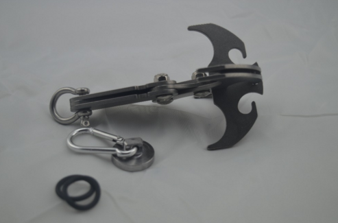 Multifunctional High Performance Gravity Grappling Hook